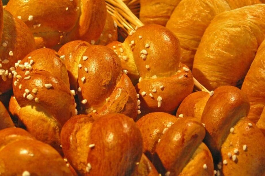 τσουρέκι