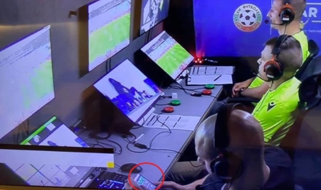 VAR ΣΤΟΙΧΗΜΑ ΠΟΔΟΣΦΑΙΡΟ