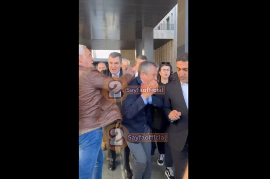 Κωνσταντινούπολη: Επίθεση από δράστη