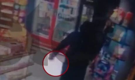 Ληστεία με μαχαίρι σε μίνι μάρκετ! (βίντεο)