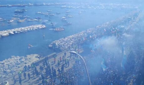 Παραλήρημα από 200.000 κόσμου