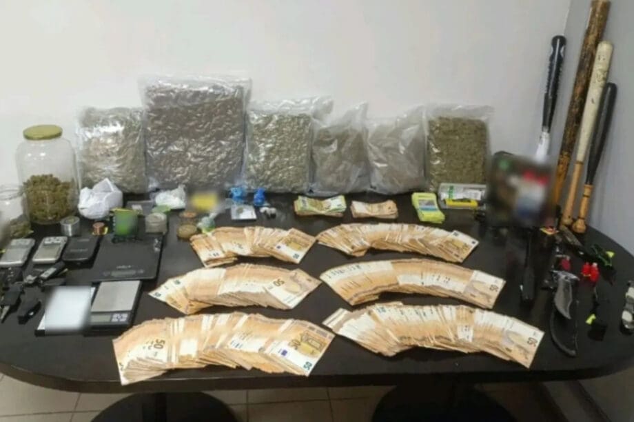 Θεσσαλονίκη: Συνελήφθησαν οργανωμένοι οπαδοί για διακίνηση ναρκωτικών (φωτογραφίες)