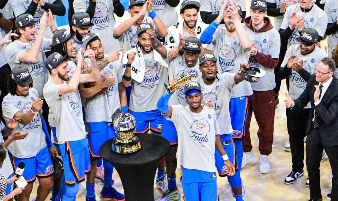 NBA: Στους τελικούς οι Θάντερ 124-94 τους Τίμπεργουλβς