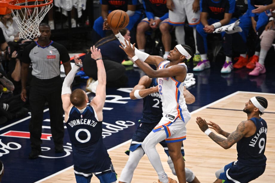 NBA: Μια νίκη μακριά από τους τελικούς οι Θάντερ, 128-126 τους Τίμπεργουλβς (βίντεο)
