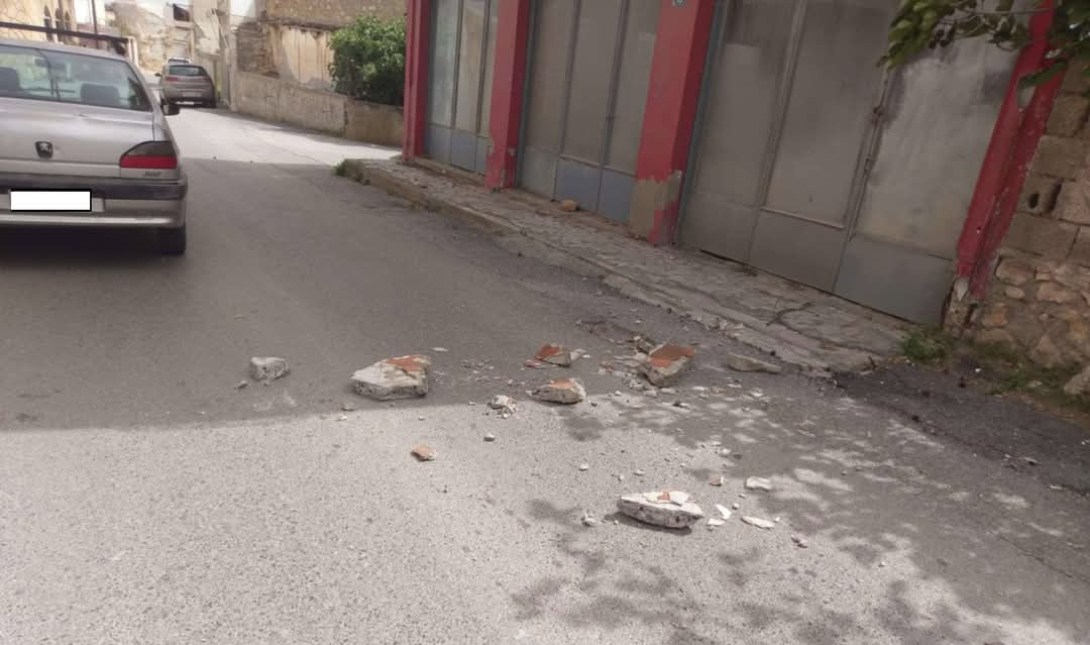 Αρκαλοχώρι έπεσε μπαλκόνι