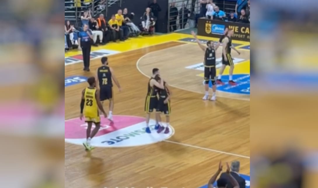 μπάσκετ παίκτης