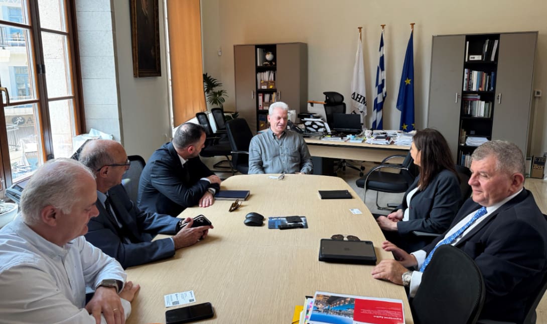 Αλέξης Καλοκαιρινός: Συνάντηση με την Διευθύνουσα Σύμβουλο της Attica Bank