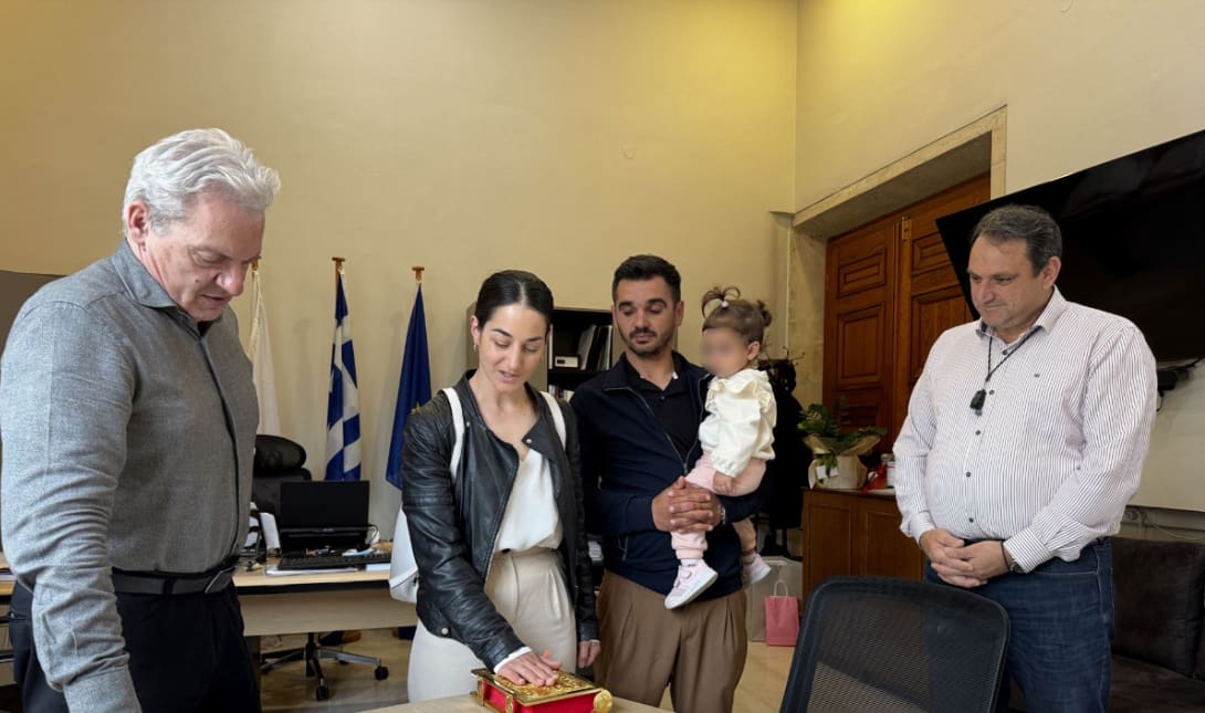 Ορκωμοσία νέας μόνιμης υπαλλήλου στο Δήμο Ηρακλείου
