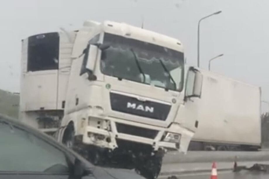 Νταλίκα τροχαίο