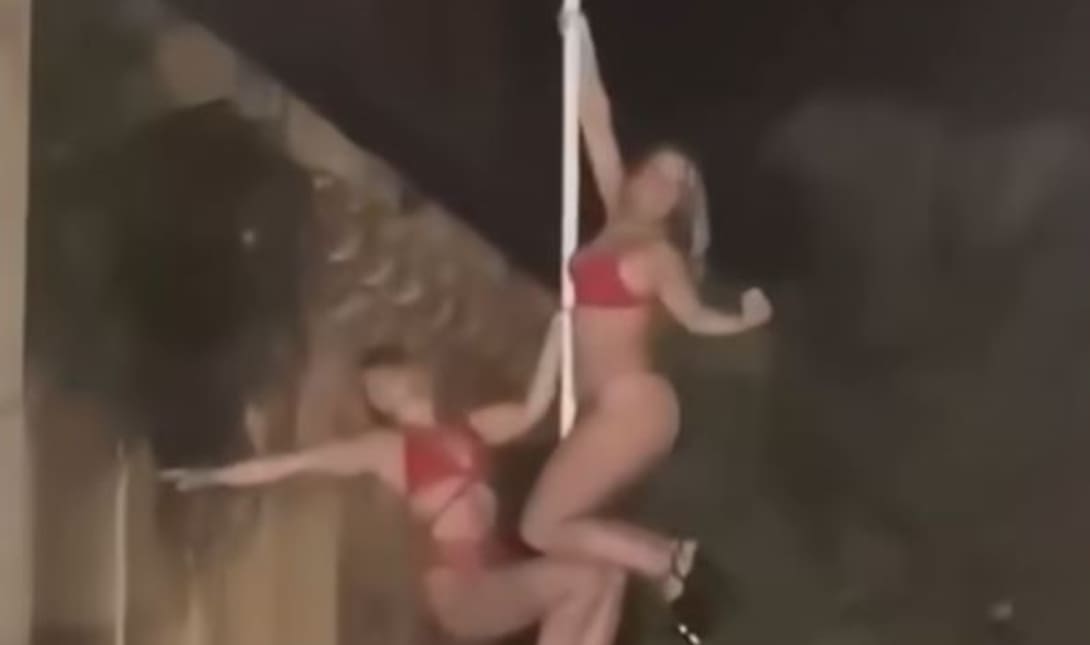 Pole dancing ανάκτορα Κέρκυρα