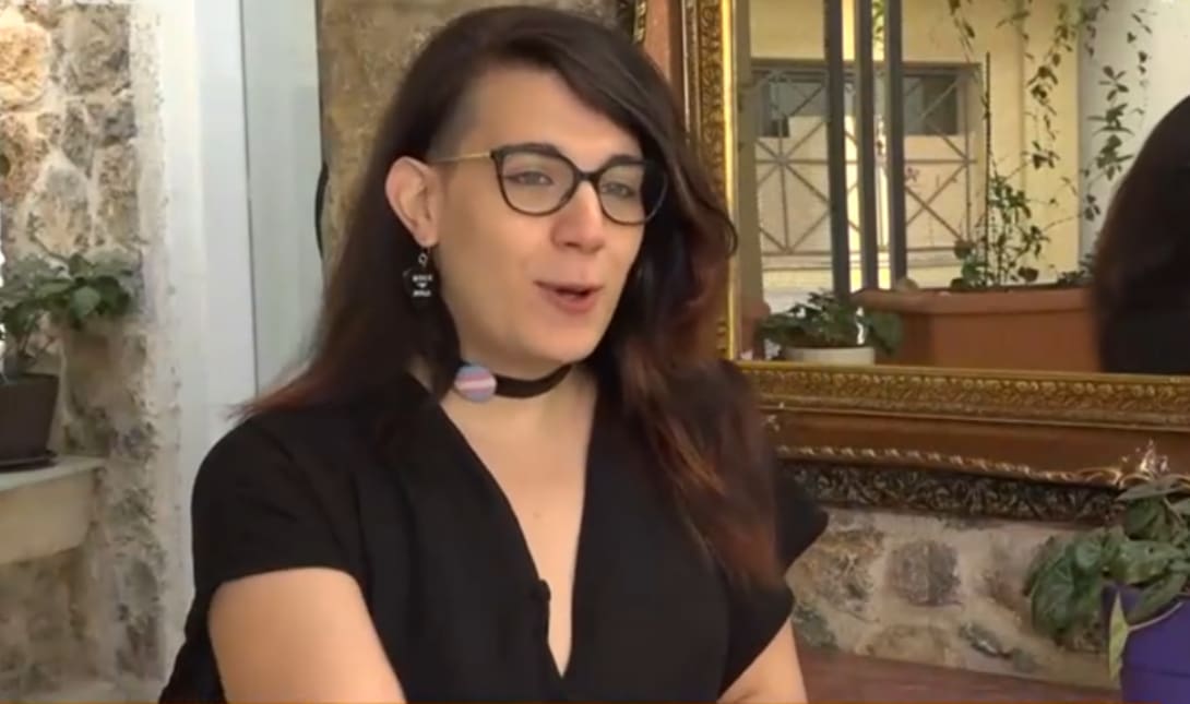 Η πρώτη τρανς ηγέτιδα ελληνικού κόμματος