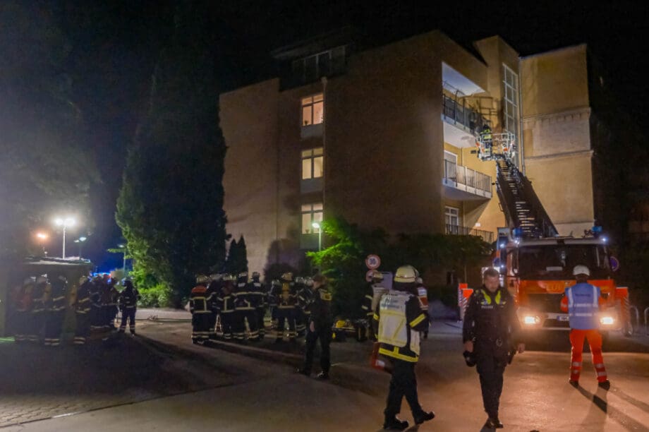 Πυρκαγιά σε νοσοκομείο με τρεις νεκρούς και δεκάδες τραυματίες (φωτογραφίες)