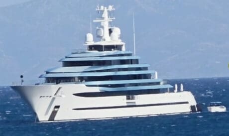 Στη Μύκονο το «Kaos» των 300 εκατομμυρίων δολαρίων (βίντεο)