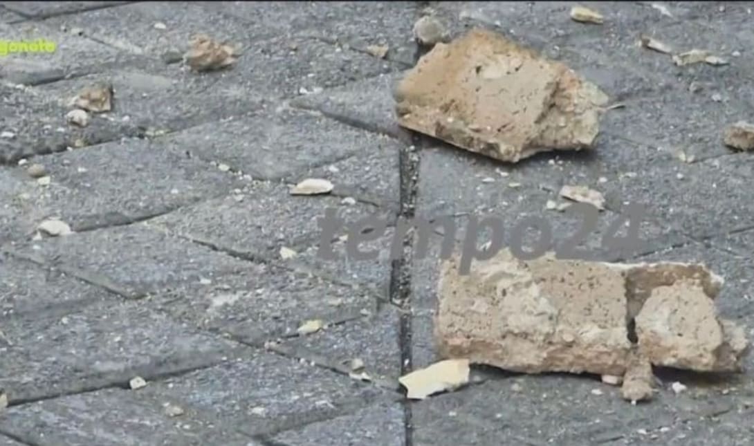 Πτώση τσιμέντα σοβάδες Πάτρα