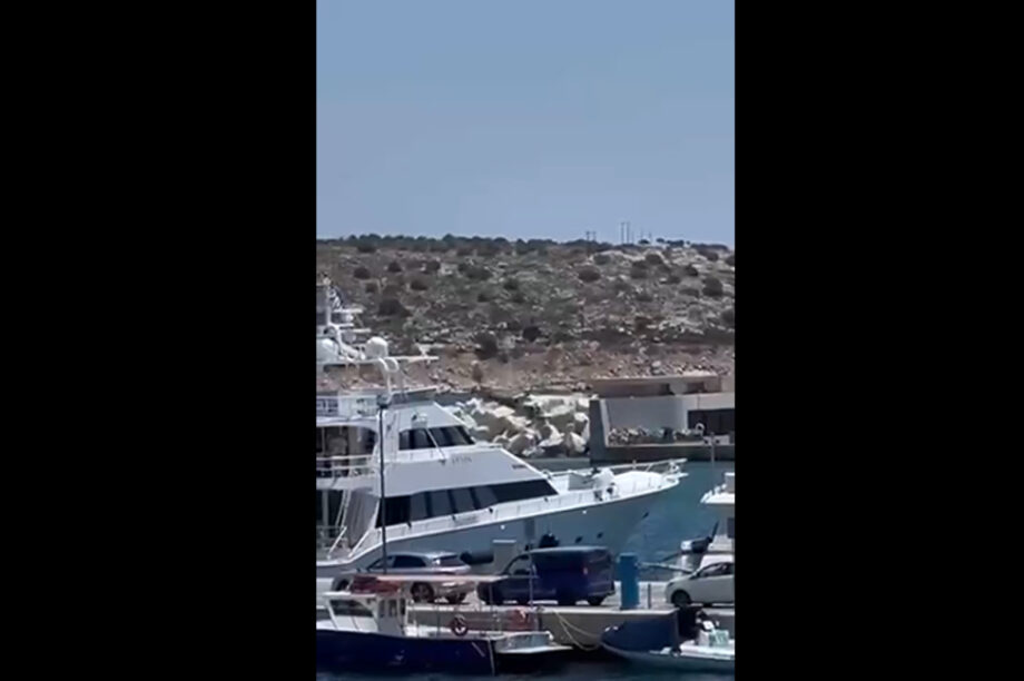 Νέο βίντεο από την πτώση του ελικοπτέρου στη μαρίνα της Βουλιαγμένης