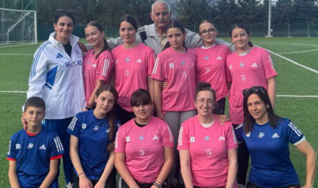 Ο αεικίνητος Άρης Βισκαδουράκης «καταπίνει» χιλιόμετρα και συνεχίζει να προπονεί παιδιά