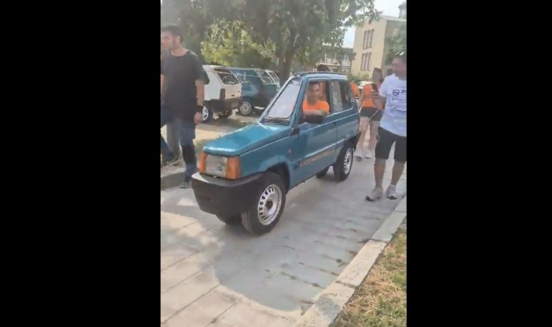 Αυτοκίνητο Ιταλία στενό