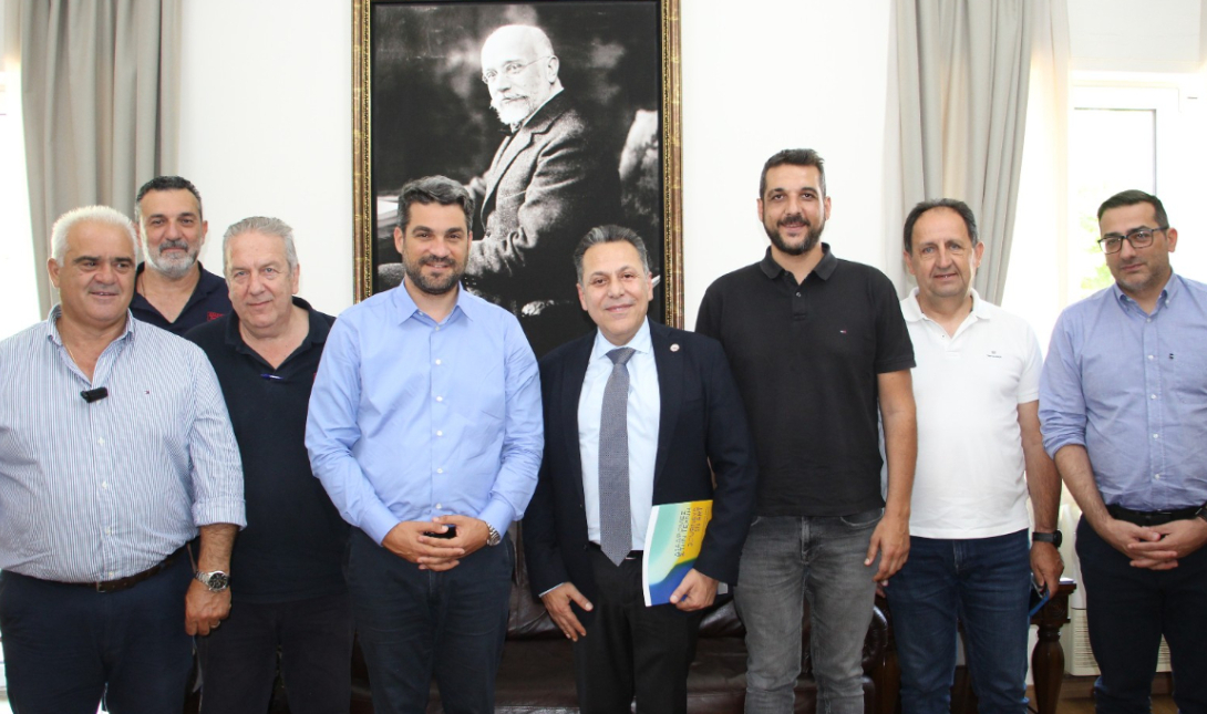 Δήμος Χανίων: Συναντήθηκε ο Παναγιώτης Σημανδηράκης με τον πρόεδρο του ΕΚΑΒ