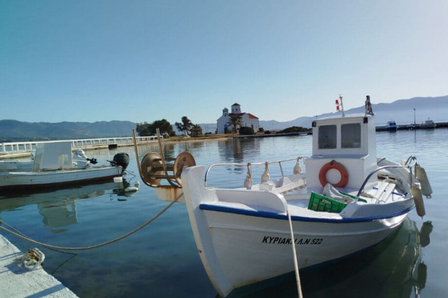 Ελαφόνησος διακοπές τουρισμός καικι θαλασσα