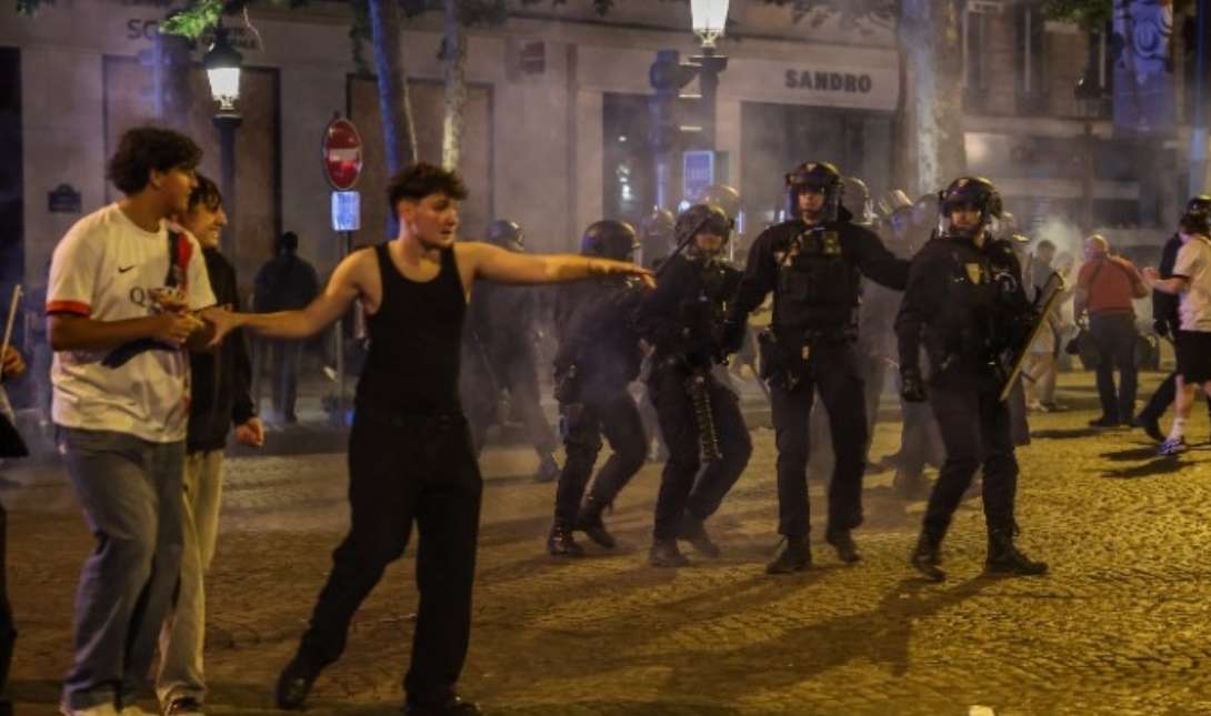 επεισόδια Γαλλία Παρί