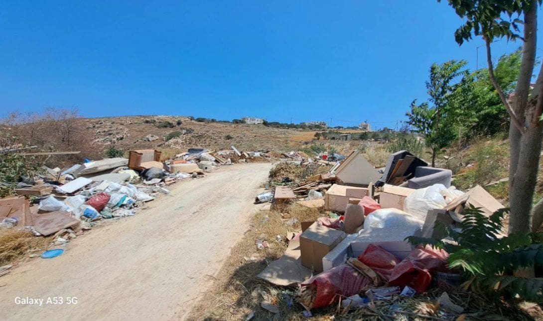 οδός Ιασίου σκουπίδια