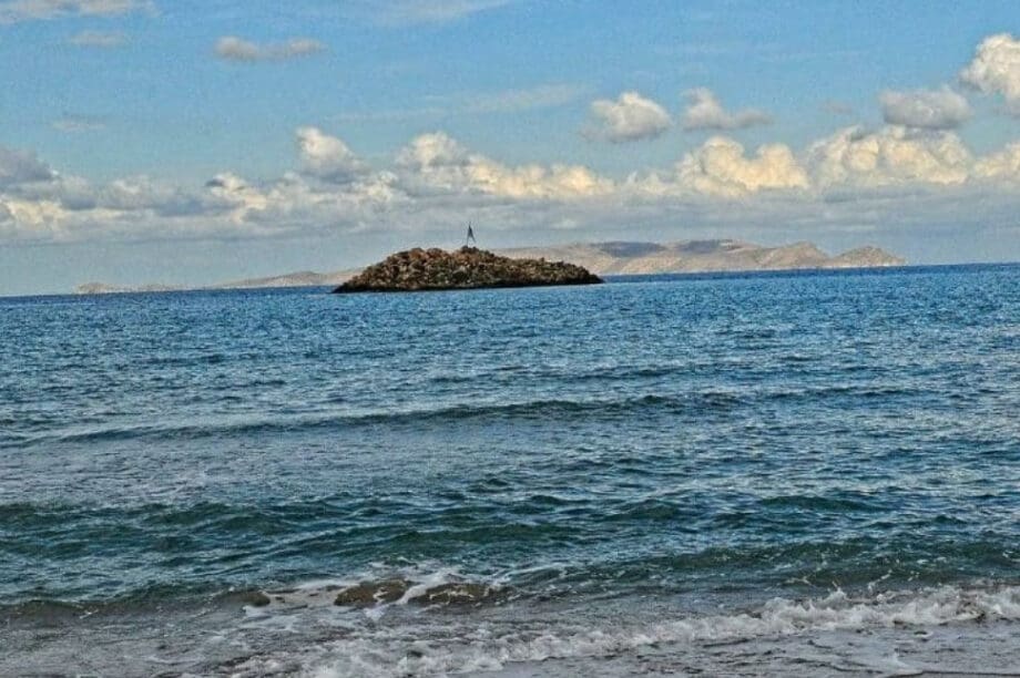 βραχονησίδα Καρτερός