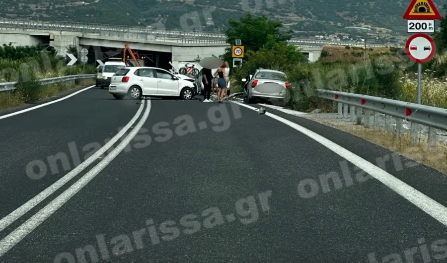 τροχαίο Λάρισα