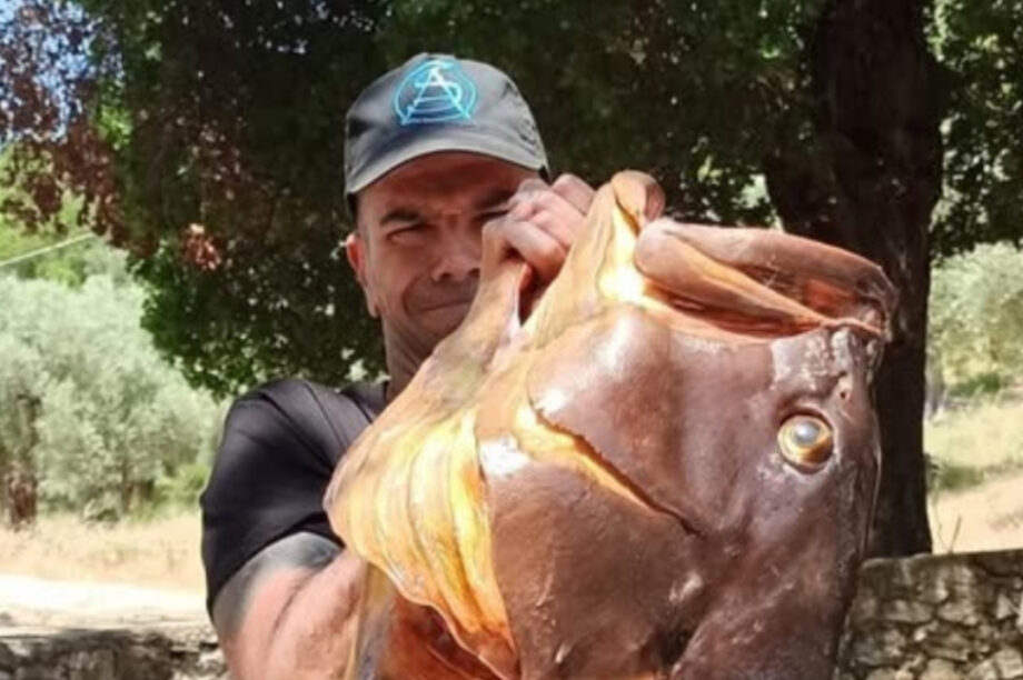 Ψαροντουφεκάς έβγαλε ροφό 27 κιλών