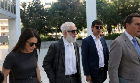 Πέτρος Φιλιππίδης