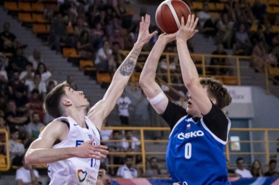 Ευρωμπάσκετ U20: Συνέτριψε 107-66 την Τσεχία και πάει για την πρωτιά! (βίντεο)
