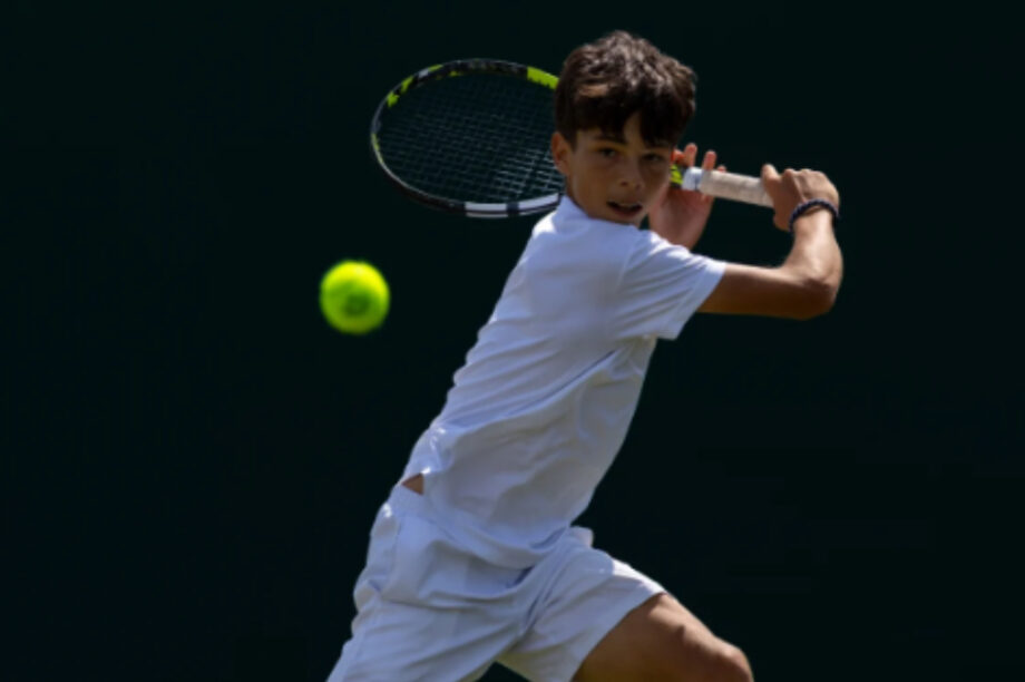 Στους ημιτελικούς Wimbledon 13χρονος Έλληνας τενίστας!