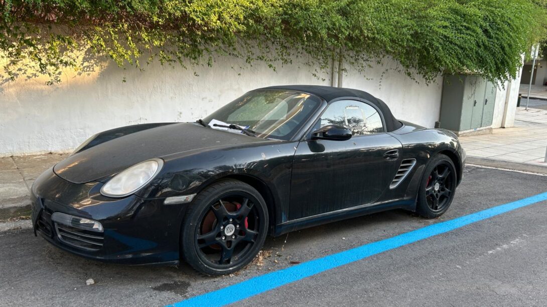 Porsche Bουλιαγμένη
