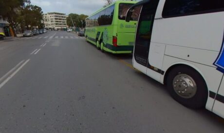 τουριστικά λεωφορεία