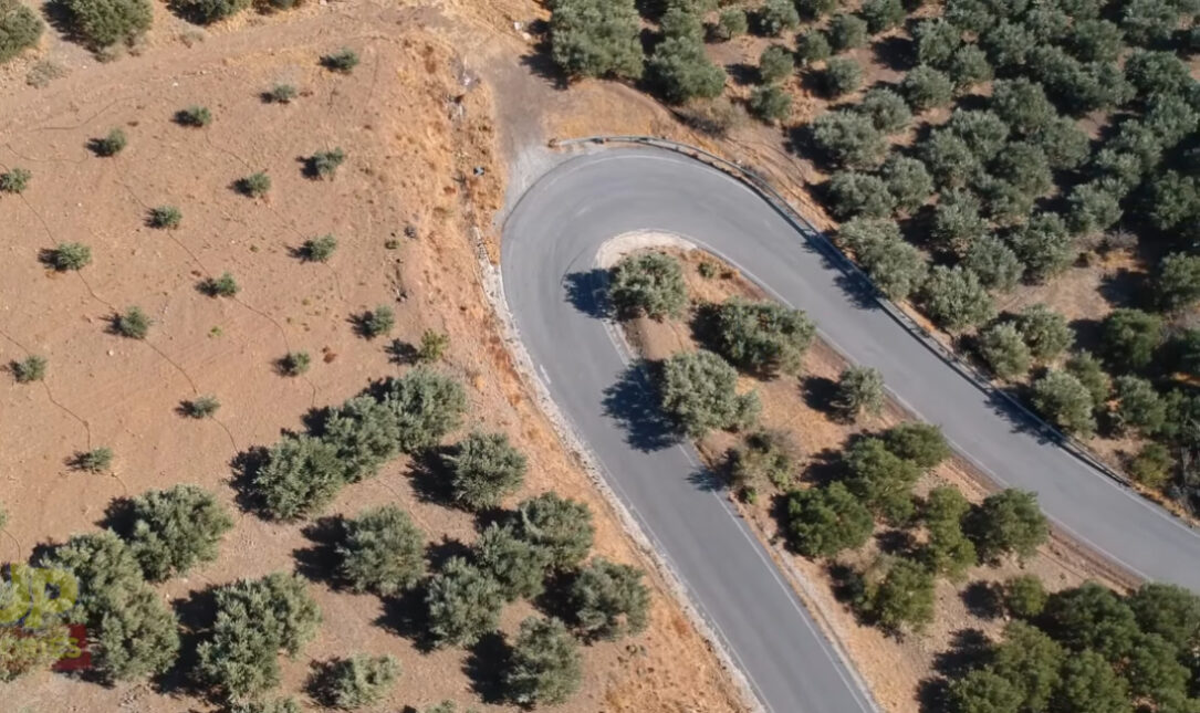 Η... «στροφάρα του Γιώργη» από ψηλά (βίντεο)