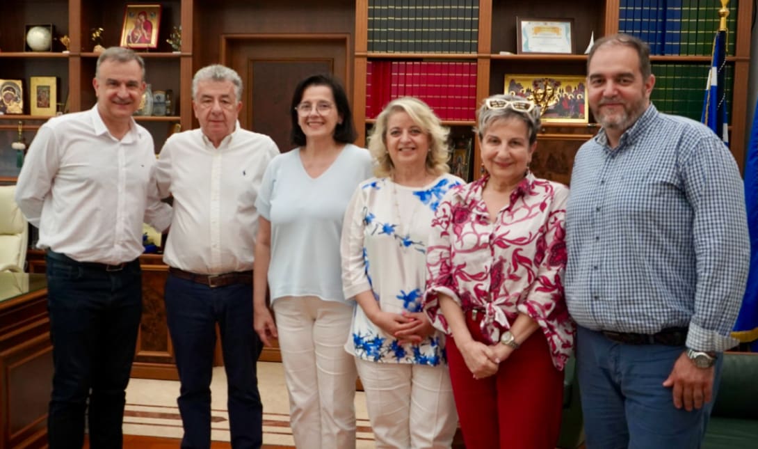 Συνάντηση στην Περιφέρεια Κρήτης για το Σχολείο Ευρωπαϊκής Παιδείας
