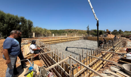 Σε πλήρη εξέλιξη οι εργασίες για τη νέα πισίνα του Δήμου Χανίων στο Κλειστό Γυμναστήριο του Κλαδισού