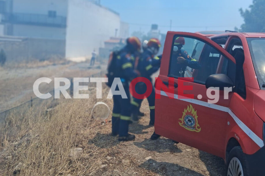 Φωτιά στην Ιεράπετρα κινητοποίησε την Πυροσβεστική