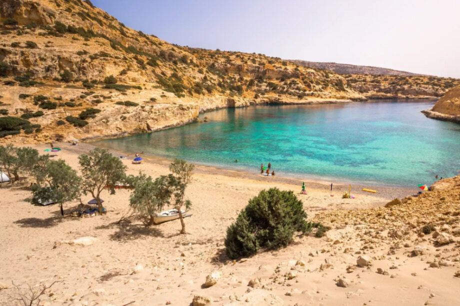 παραλία Βαθύ