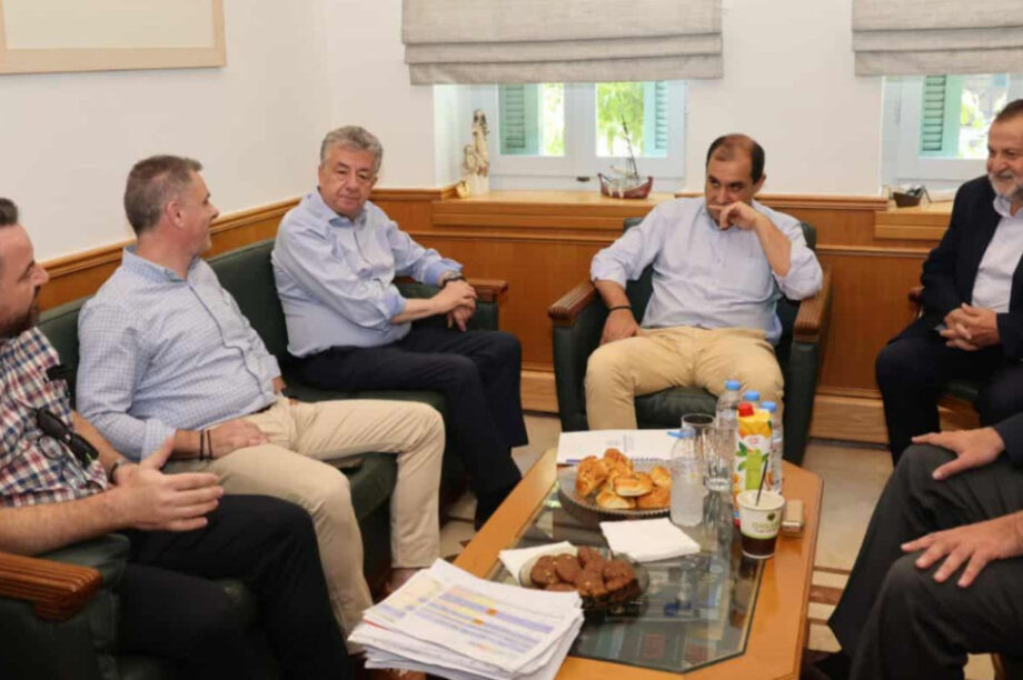Βασίλης Κεγκέρογλου, στη συνάντηση με τον Υφυπουργό Κλιματικής Κρίσης και Πολιτικής Προστασίας, Κωνσταντίνο Κατσαφάδο