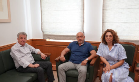 Συνάντηση του Περιφερειάρχη Κρήτης, Σταύρου Αρναουτάκη με τον Δήμαρχο Σφακίων, Γιάννη Ζερβό
