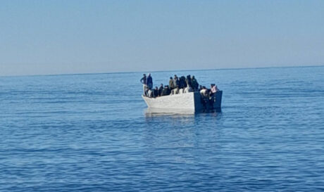 Μετανάστες Πρόσφυγες
