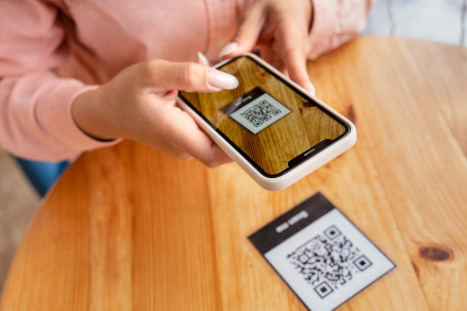 QR code κώδικας κινητό απάτη κλέφτες