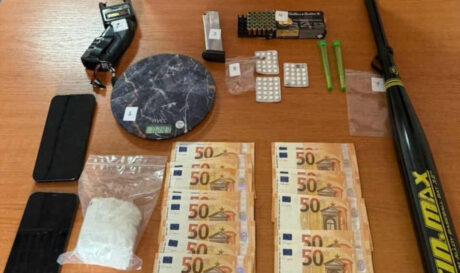 Σοκάρουν τα ευρήματα στο σπίτι του αστυνομικού TikToker