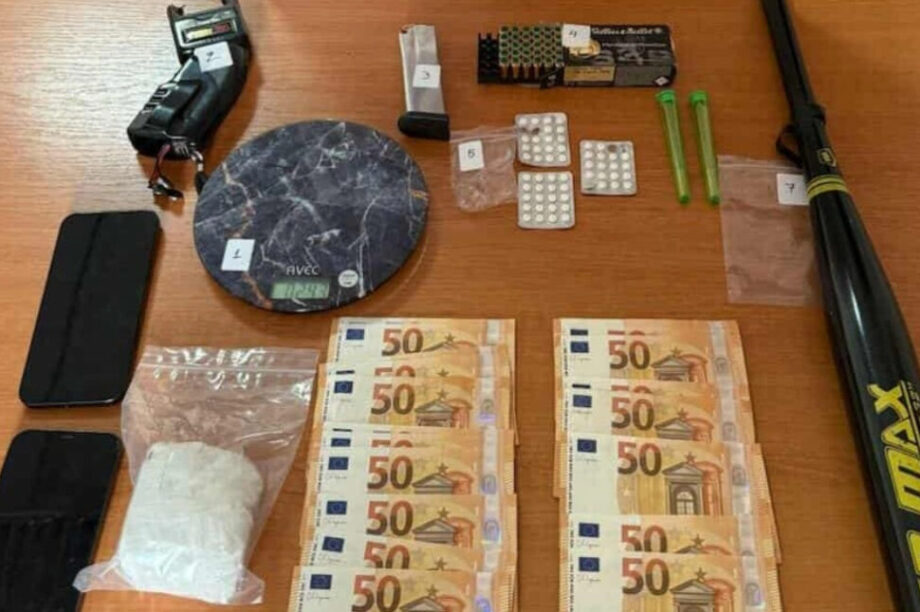 Σοκάρουν τα ευρήματα στο σπίτι του αστυνομικού TikToker