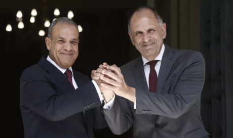 ο υπουργός Εξωτερικών της Αιγύπτου στις κοινές δηλώσεις με τον υπουργό Εξωτερικών Γιώργο Γεραπετρίτη