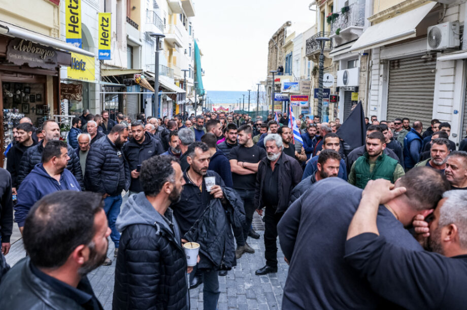 Κρήτη: Οργισμένοι οι αγροτοκτηνοτρόφοι του νησιού - Προγραμματίζουν νέο Παγκρήτιο συλλαλητήριο