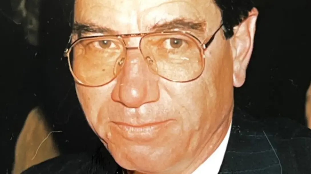 Θλίψη στον χώρο του γραπτού τύπου – Έφυγε από τη ζωή ο Μάνος Μπιτσαξάκης