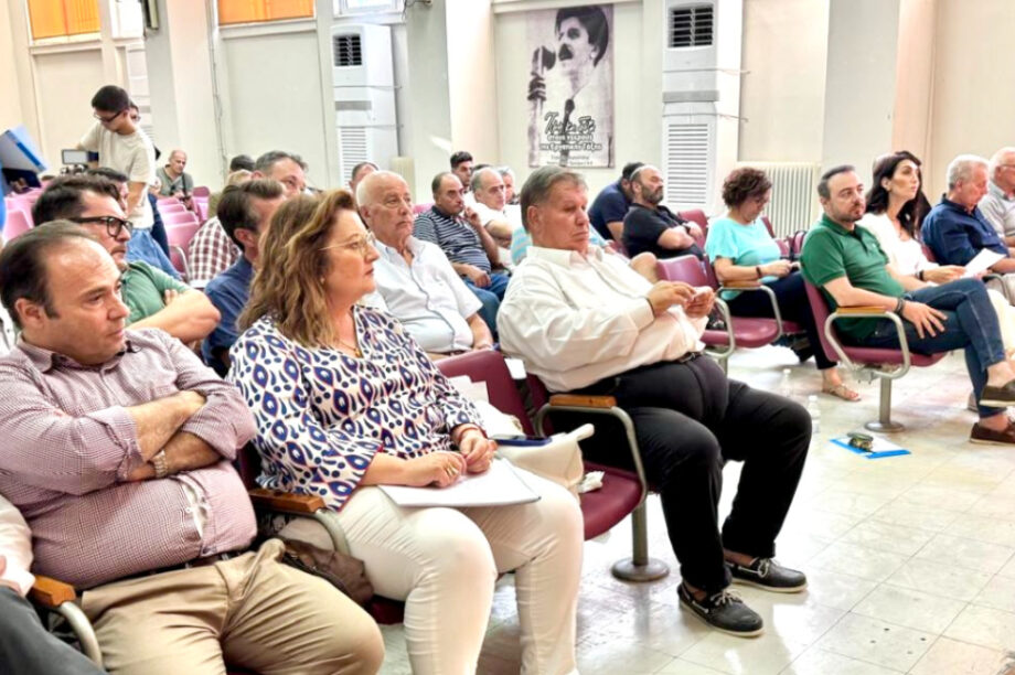 Στη σύσκεψη των Ξενοδοχοϋπαλλήλων της Κρήτης παρευρέθη ο Φραγκίσκος Παρασύρης