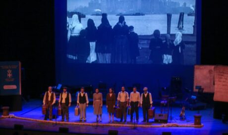 «Αχ η ξενιτιά», για δυο ακόμα παραστάσεις στο Ηράκλειο (φωτογαφίες)