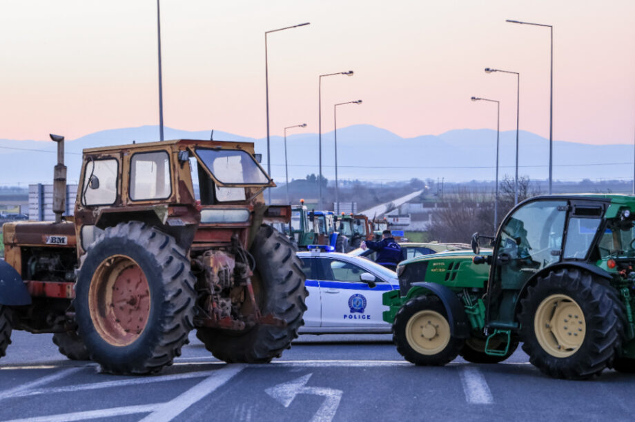 Τρακτέρ αγρότες μπλόκο